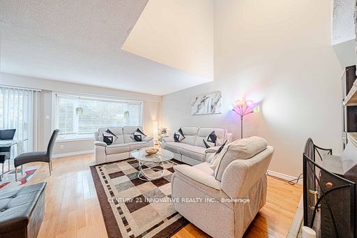 1764 Listowell Crescent Property Photo 7