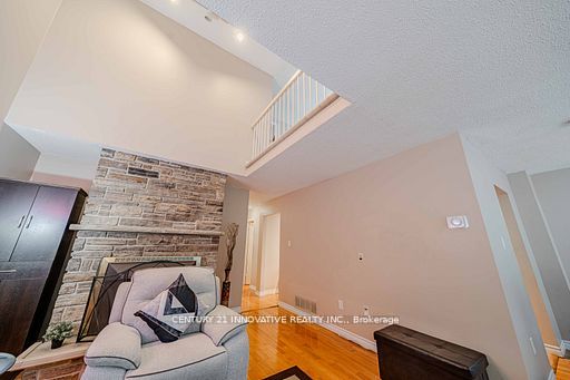 1764 Listowell Crescent Property Photo 10