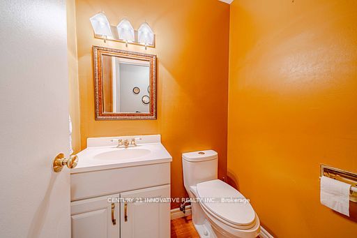 1764 Listowell Crescent Property Photo 16