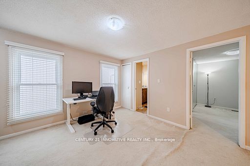 1764 Listowell Crescent Property Photo 18