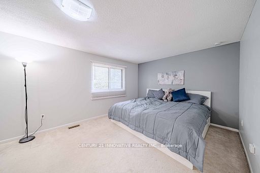 1764 Listowell Crescent Property Photo 21