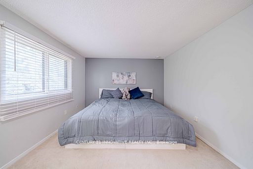 1764 Listowell Crescent Property Photo 22
