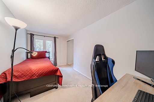1764 Listowell Crescent Property Photo 24