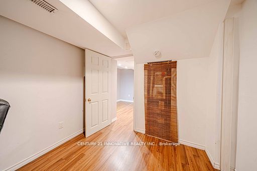 1764 Listowell Crescent Property Photo 36