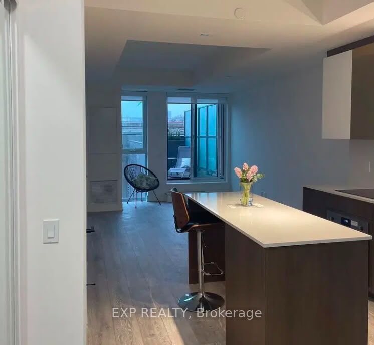 1285 Queen Street E 211 Property Photo 2