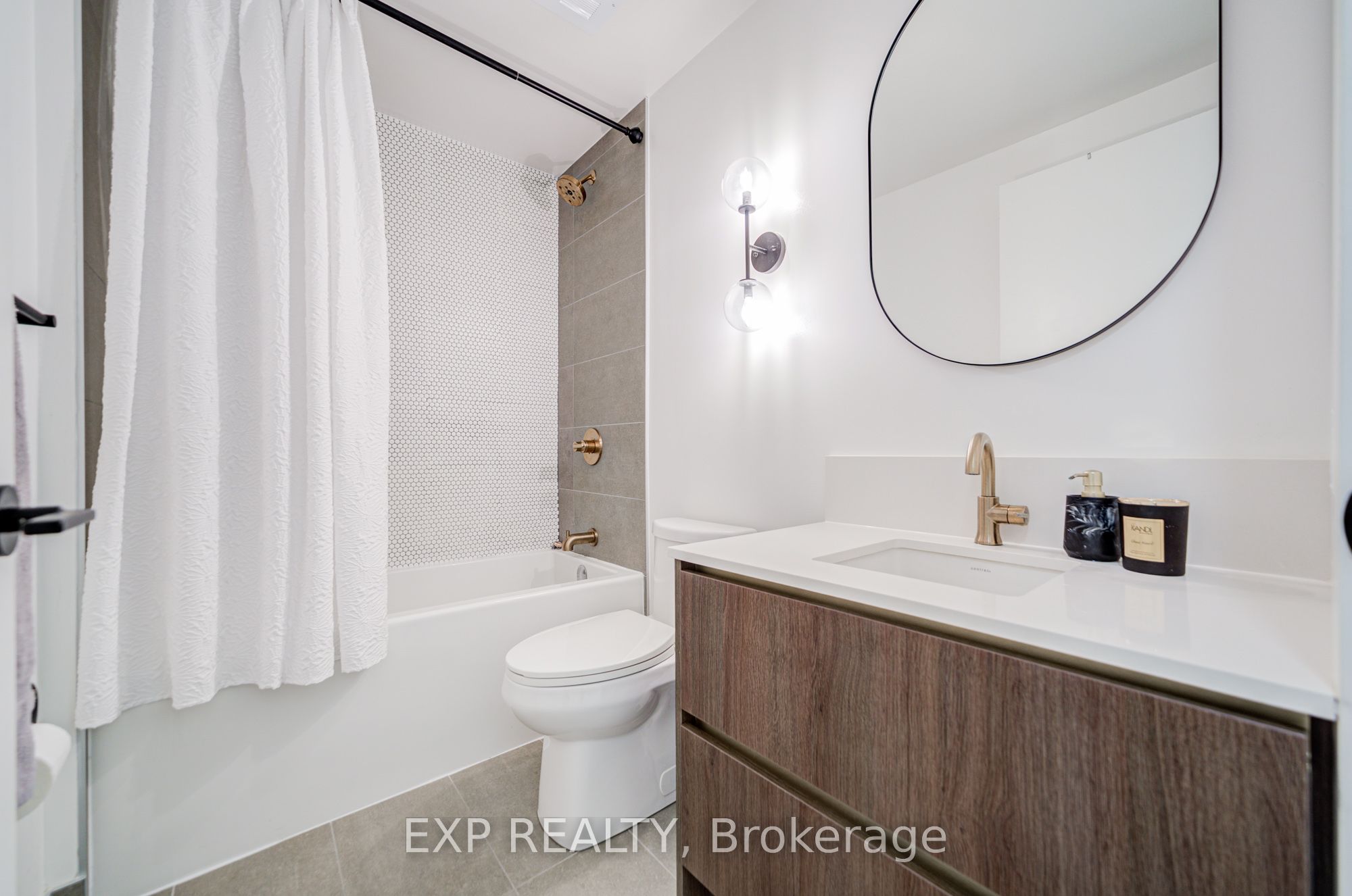 1285 Queen Street E 211 Property Photo 13