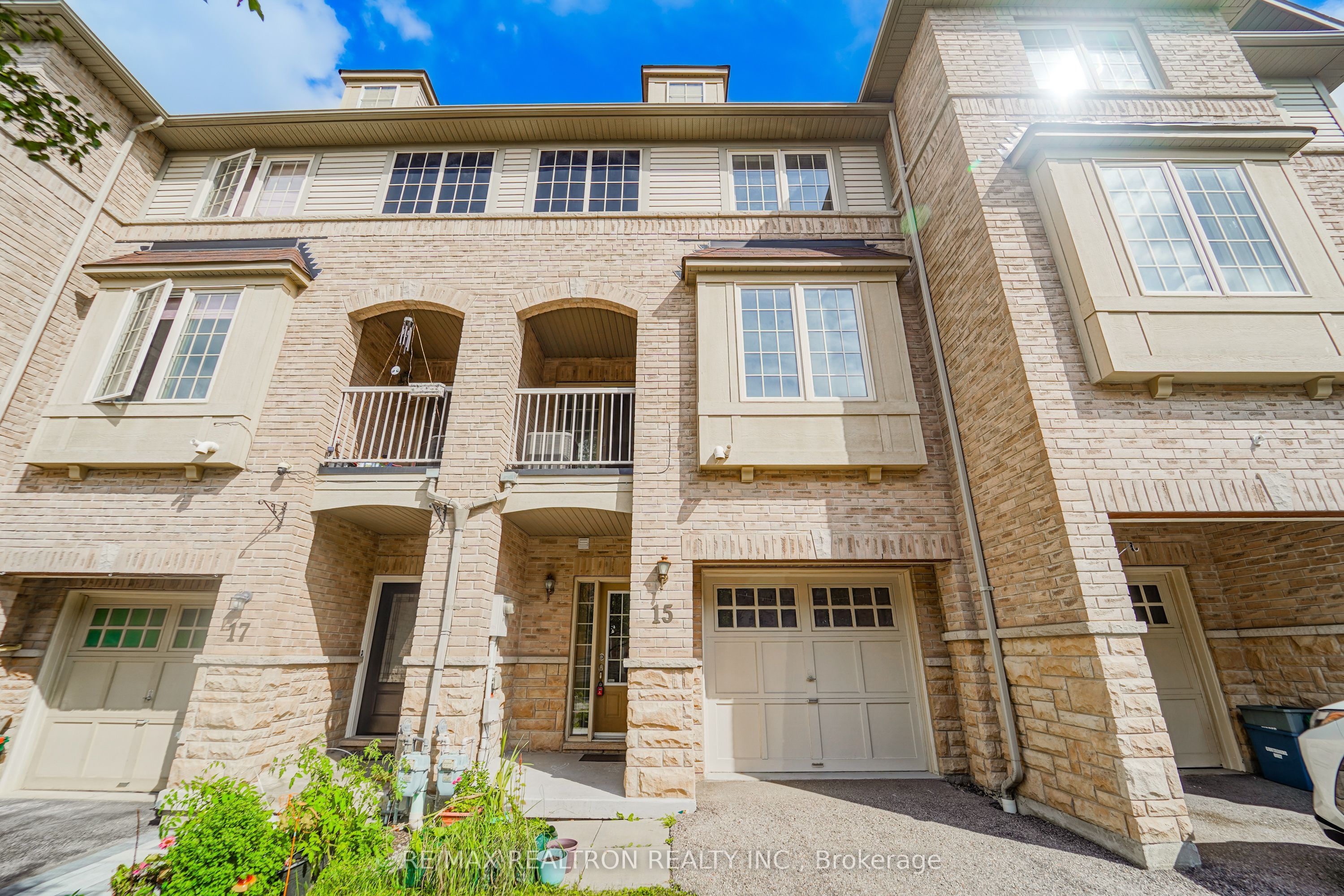 15 Blunden Road Property Photo 1