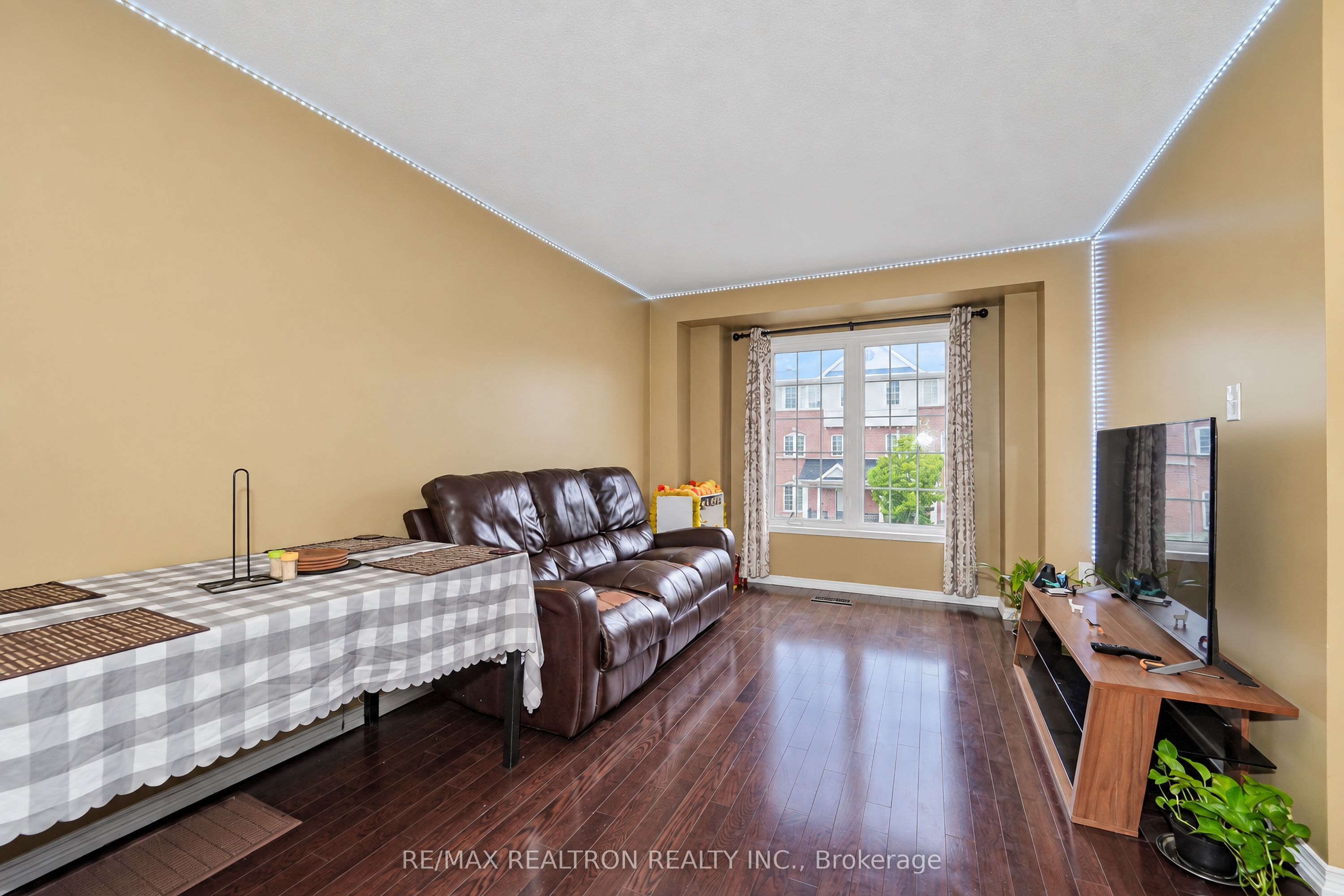 15 Blunden Road Property Photo 4