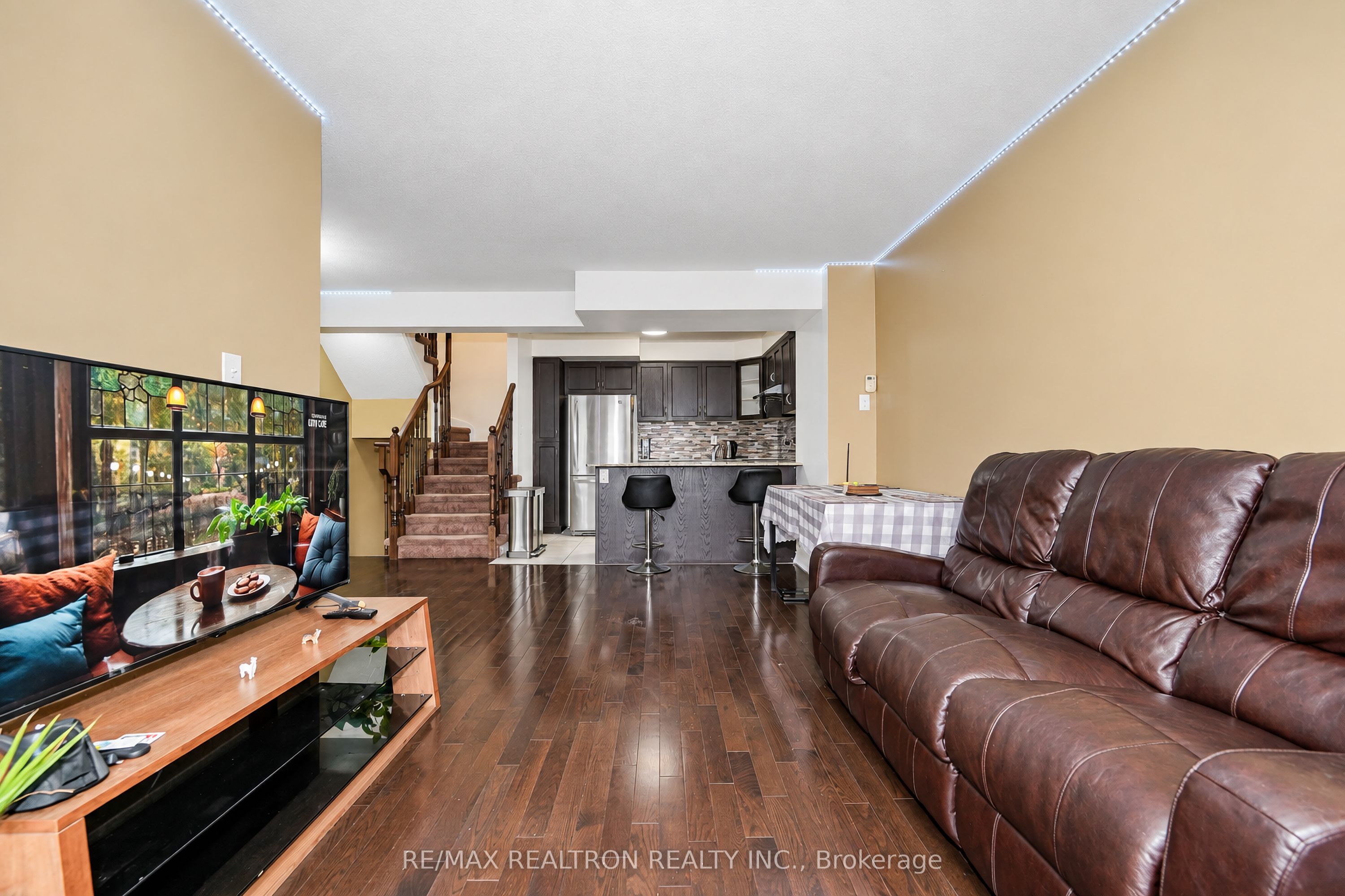 15 Blunden Road Property Photo 5