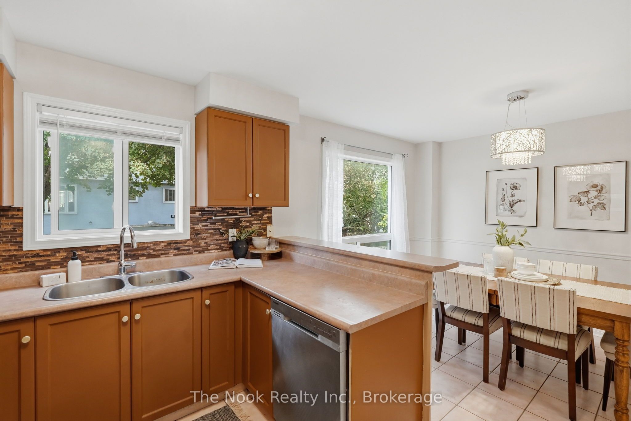 33 Aspen Park Way Property Photo 14