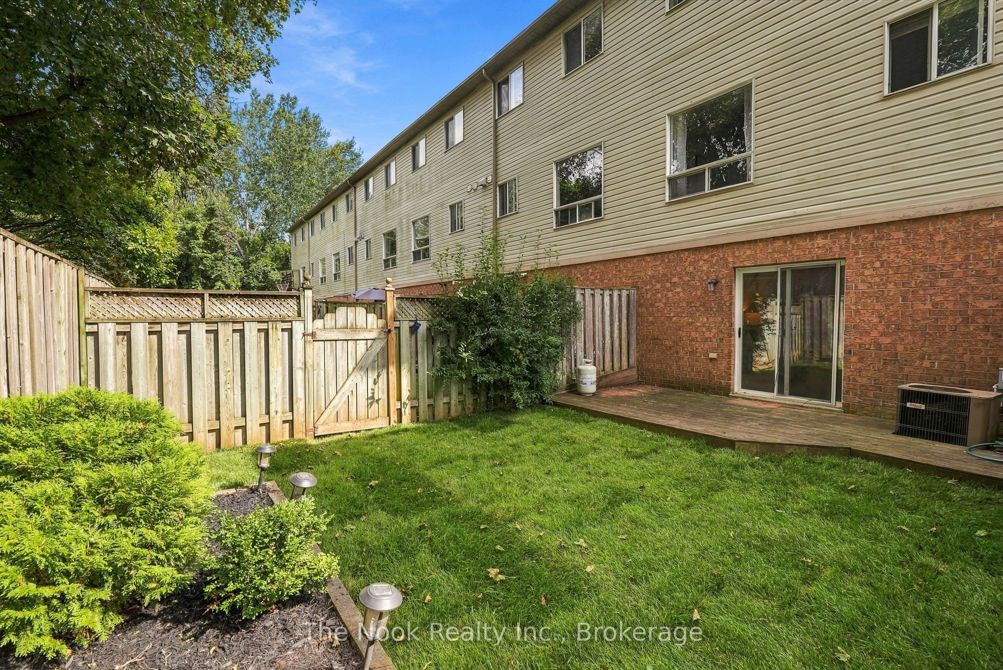 33 Aspen Park Way Property Photo 41