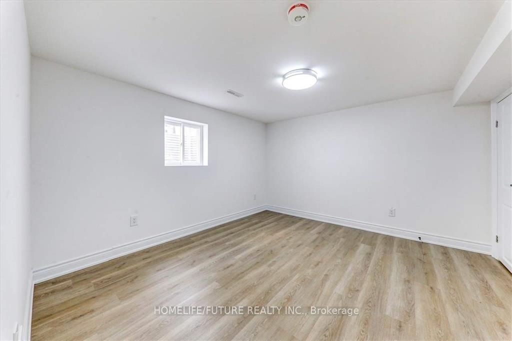 44 Wellpark Boulevard Bsmt Property Photo 5