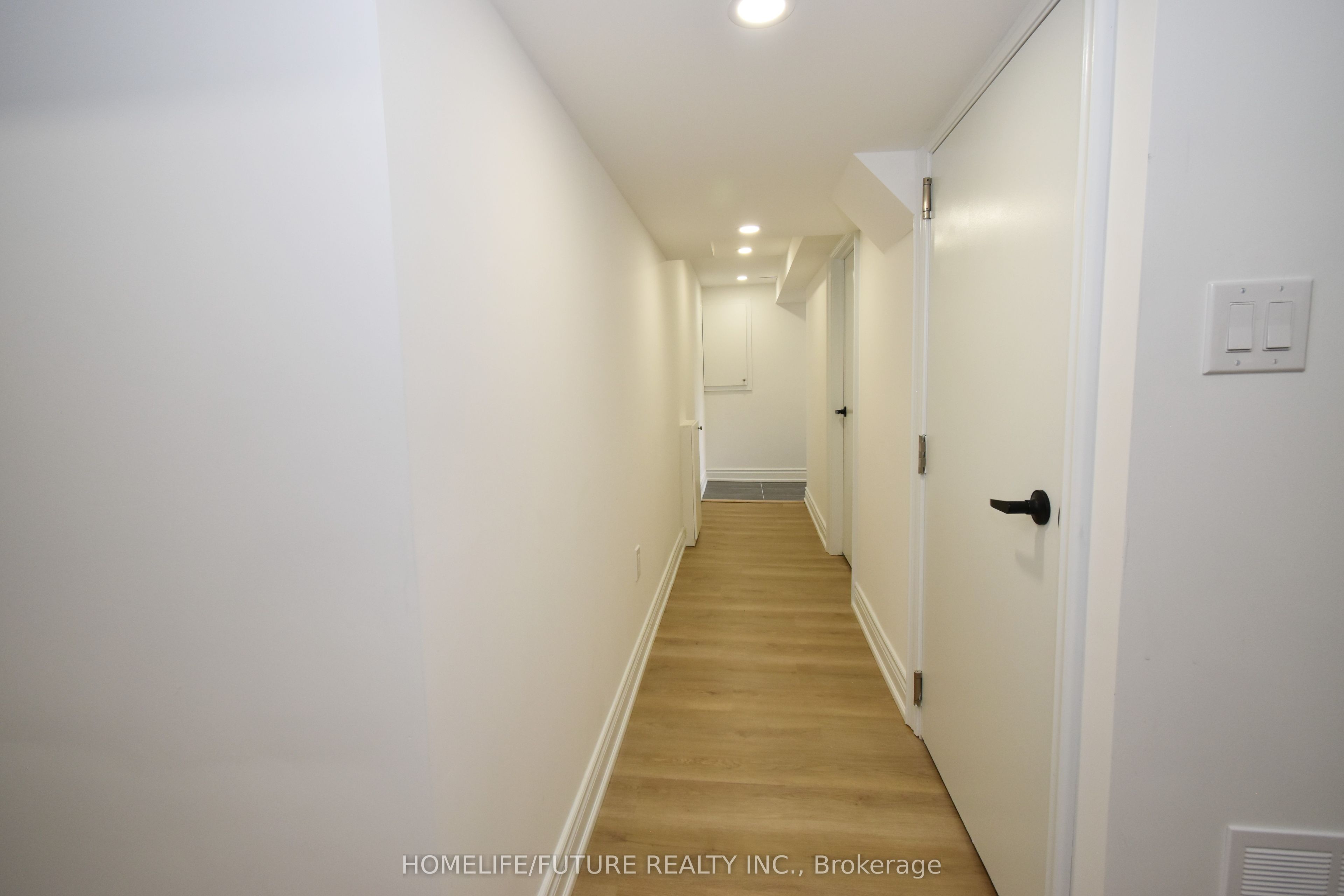 44 Wellpark Boulevard Bsmt Property Photo 12
