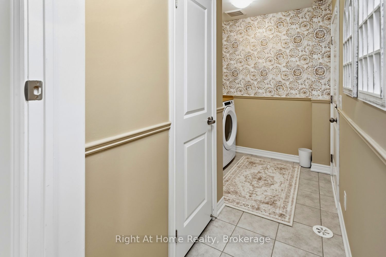 89 Elkington Crescent Property Photo 41