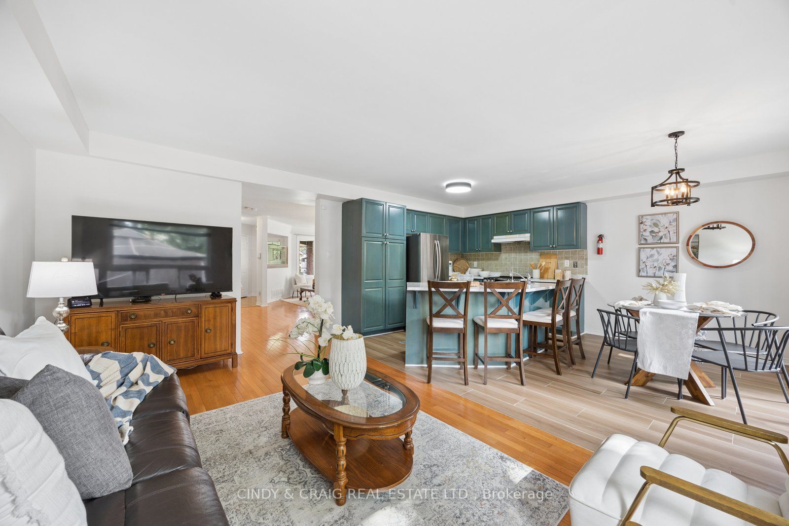 25 Mallory Street Property Photo 10
