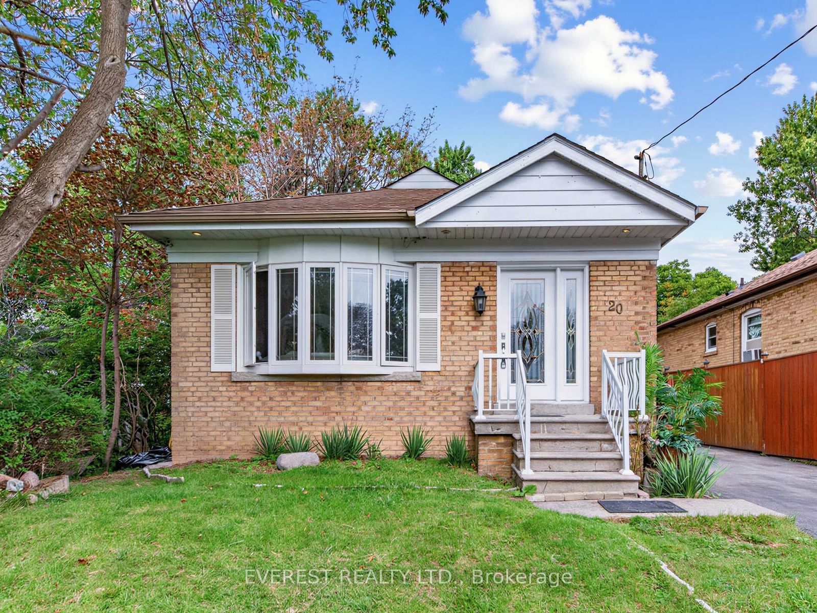 20 Japonica Road Property Photo 2