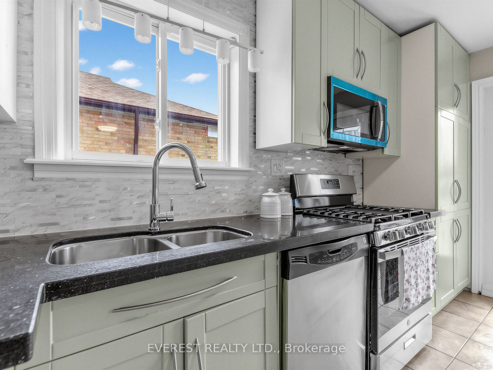 20 Japonica Road Property Photo 13