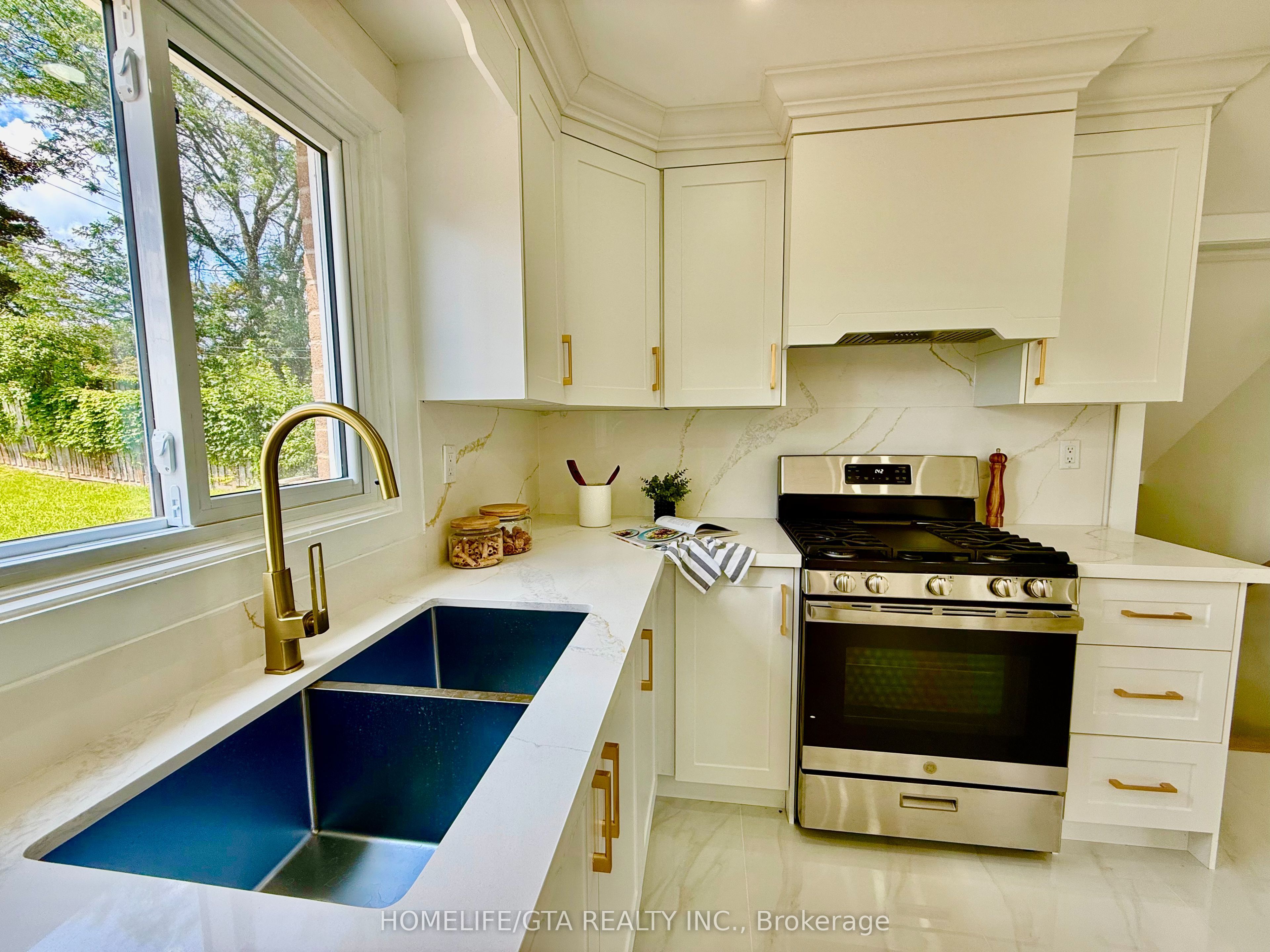 14 Heatherwood Road Property Photo 8