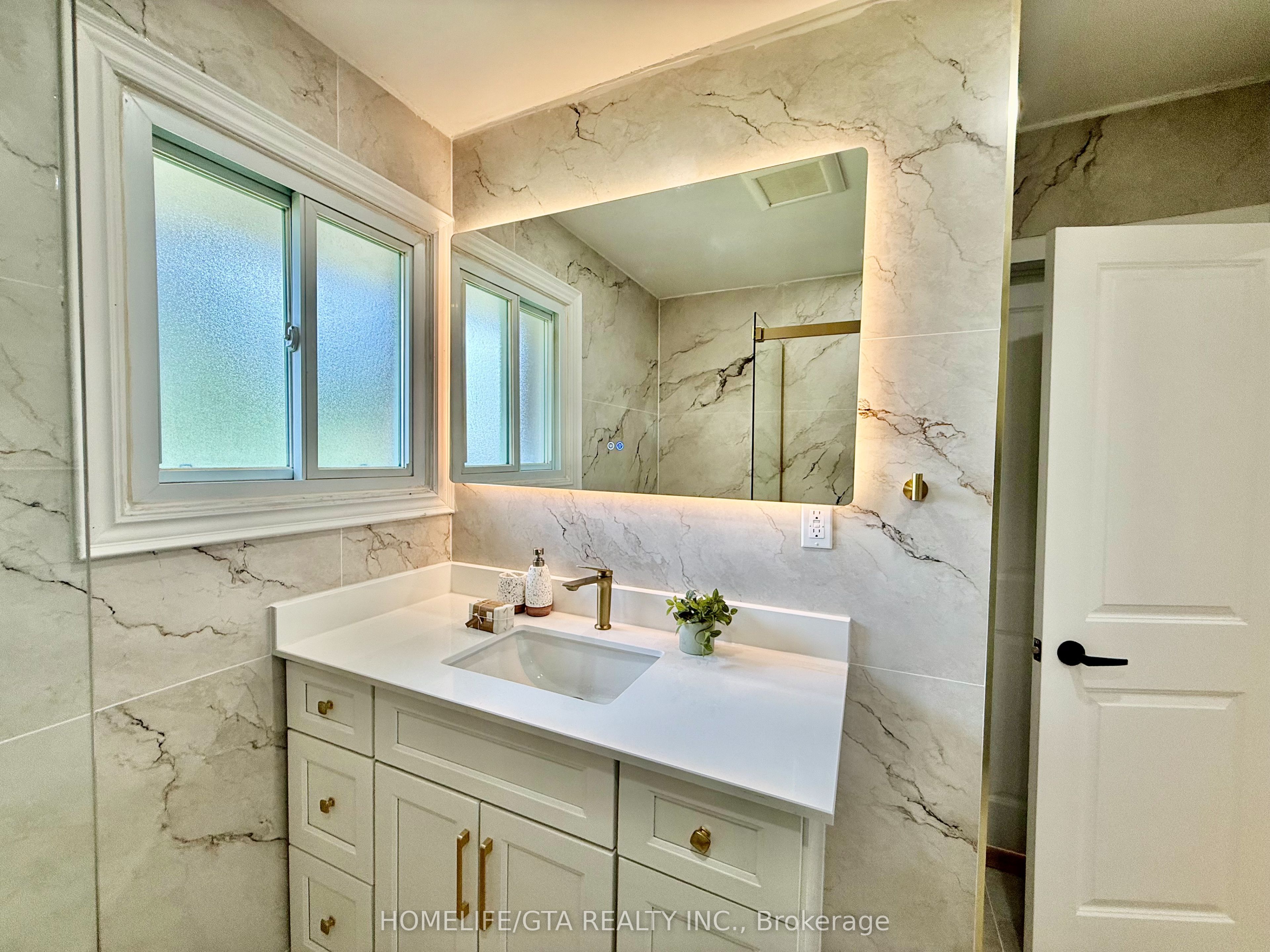 14 Heatherwood Road Property Photo 13