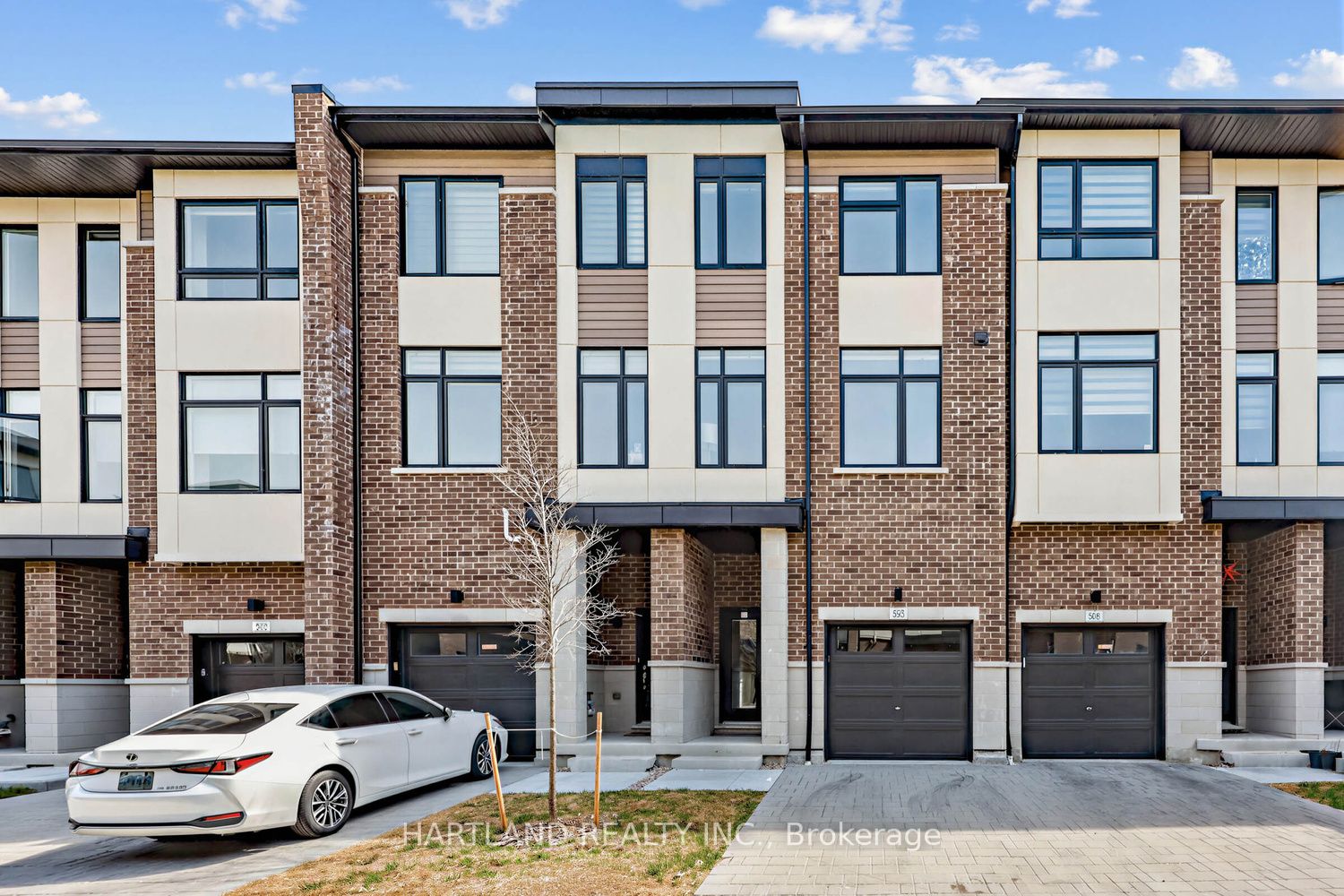 1695 Dersan Street 405 Property Photo 1