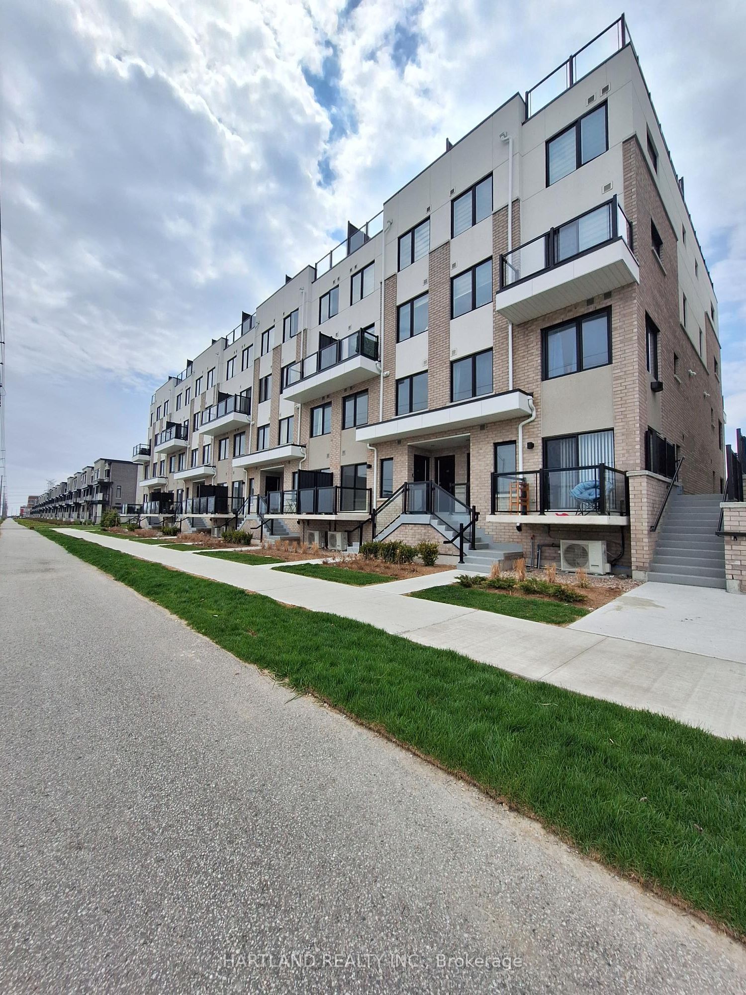 1695 Dersan Street 304 Property Photo 1