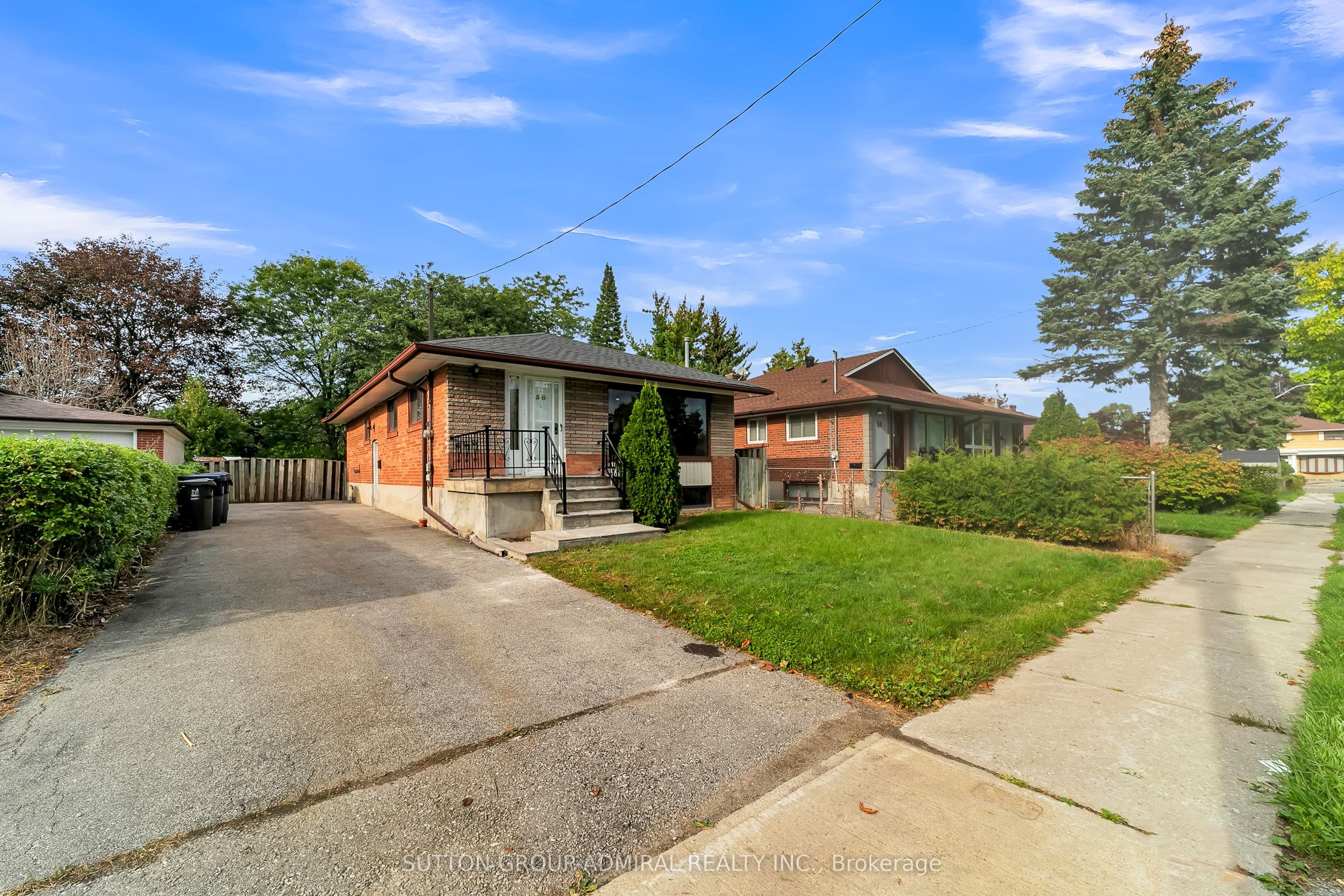 58 Rochman Boulevard E Property Photo 1
