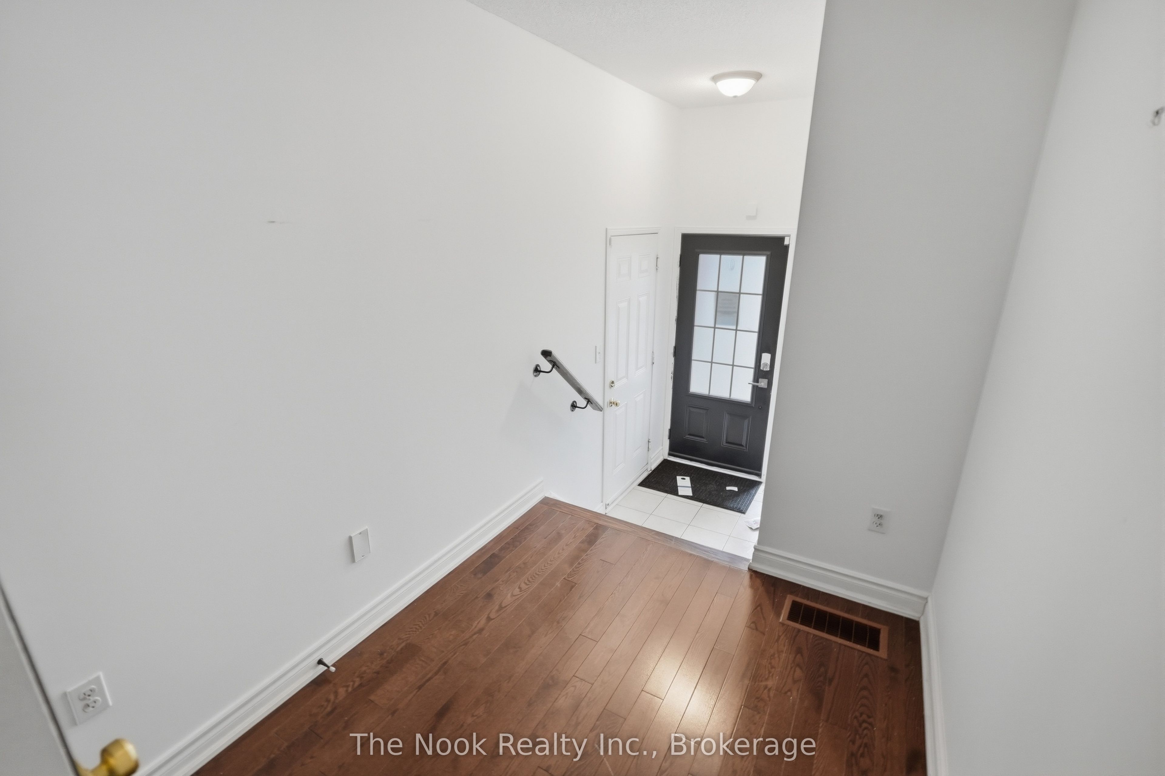 27 Blunden Road Property Photo 2