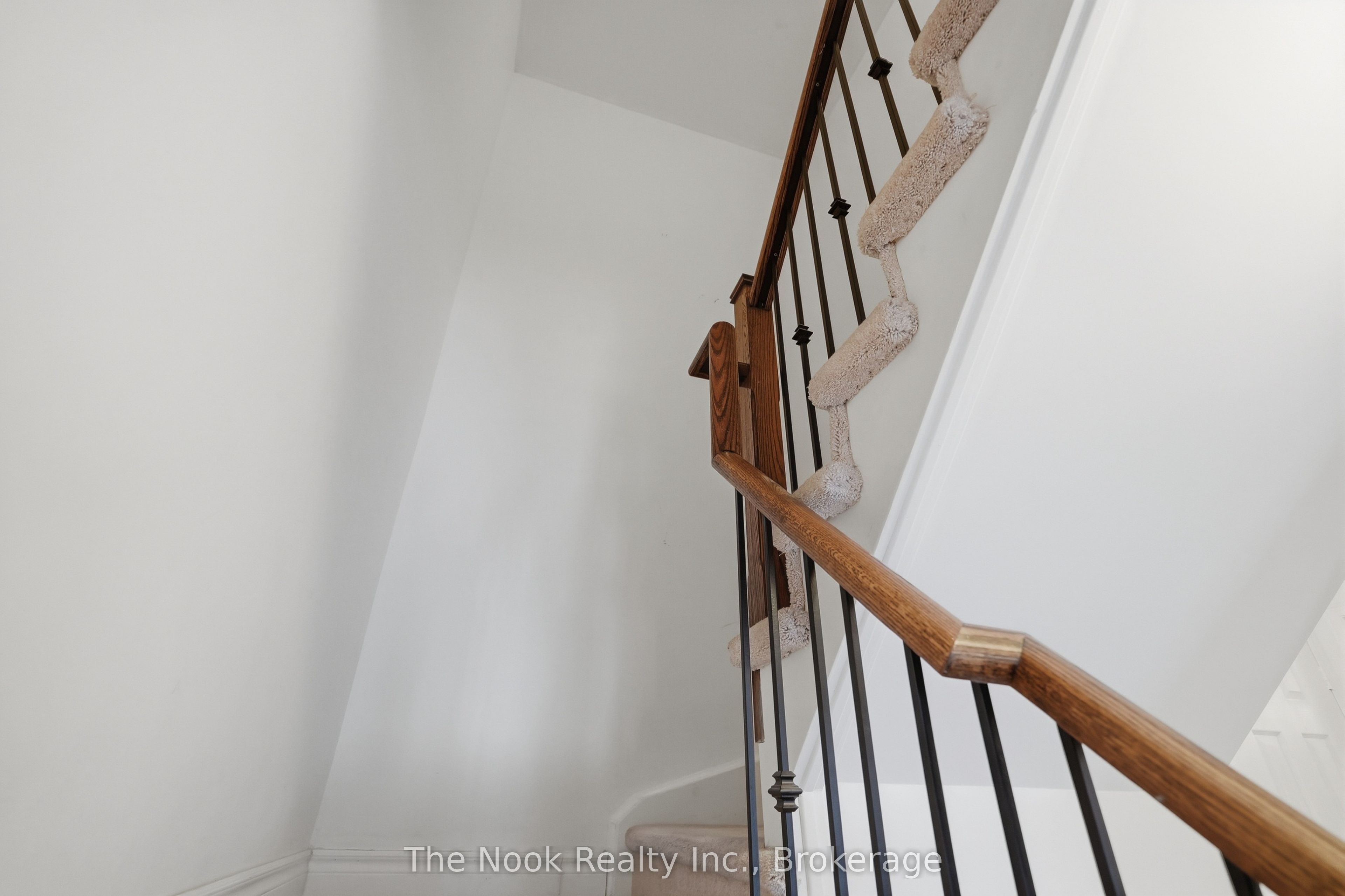 27 Blunden Road Property Photo 20