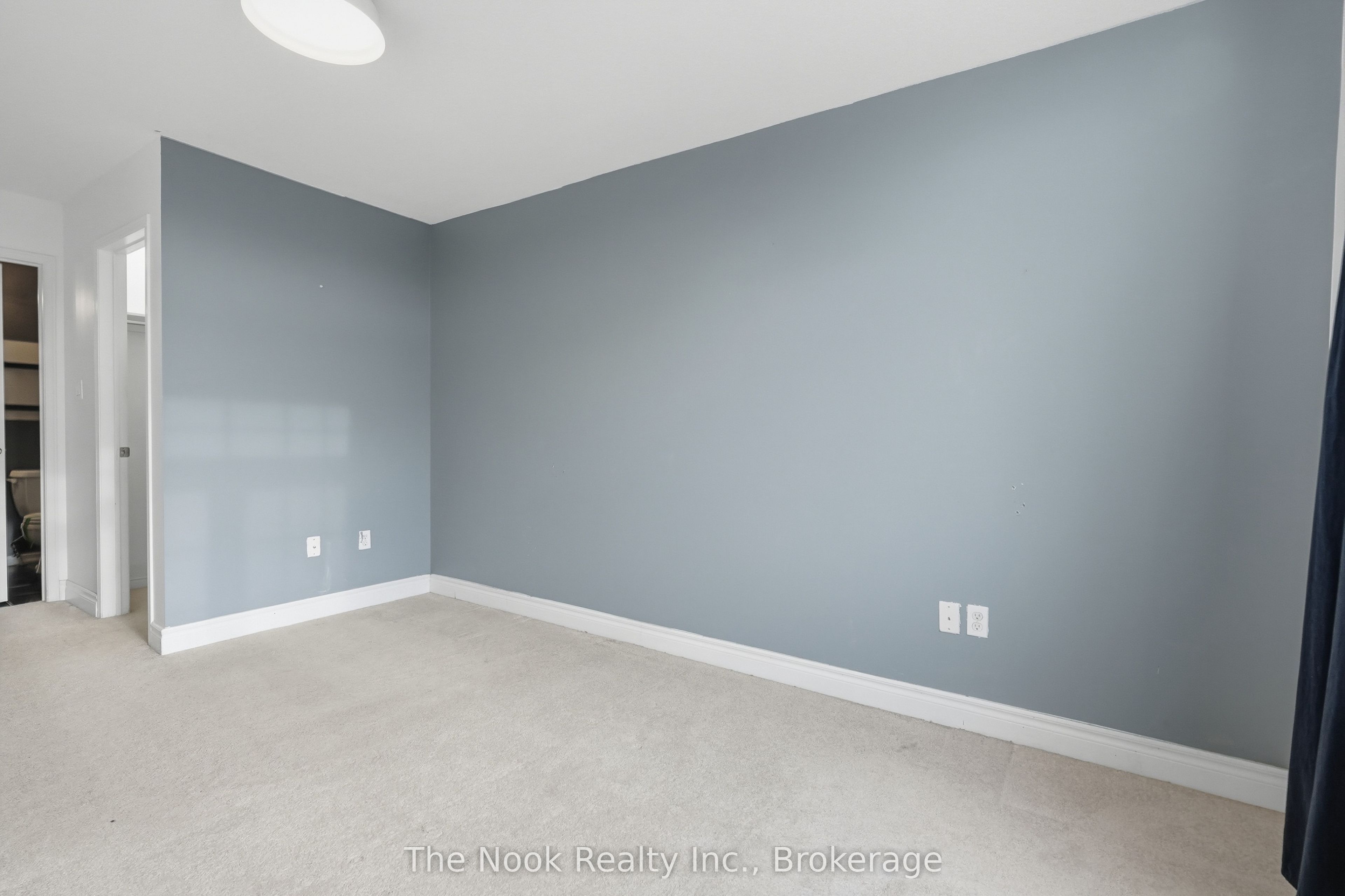 27 Blunden Road Property Photo 26