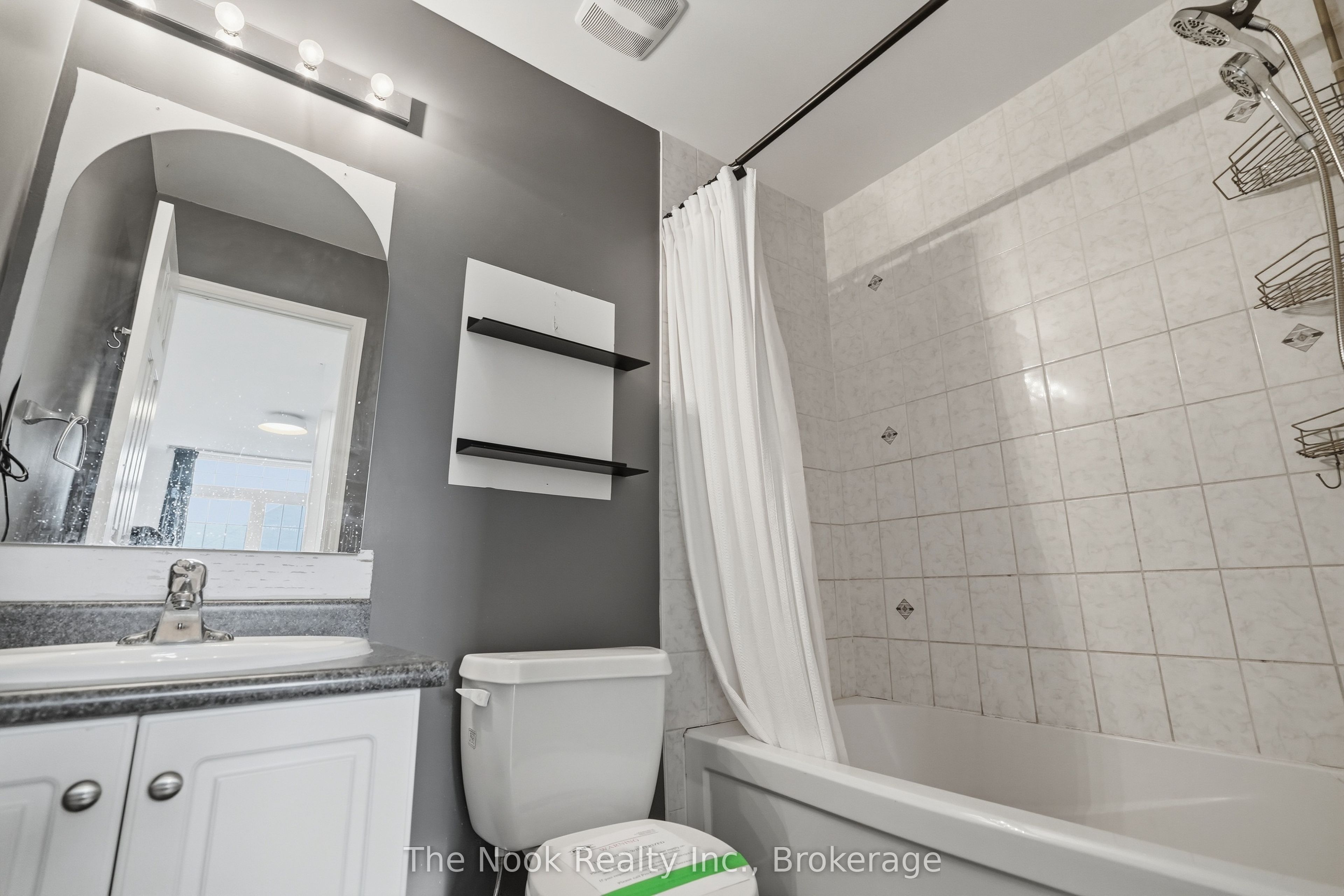 27 Blunden Road Property Photo 28