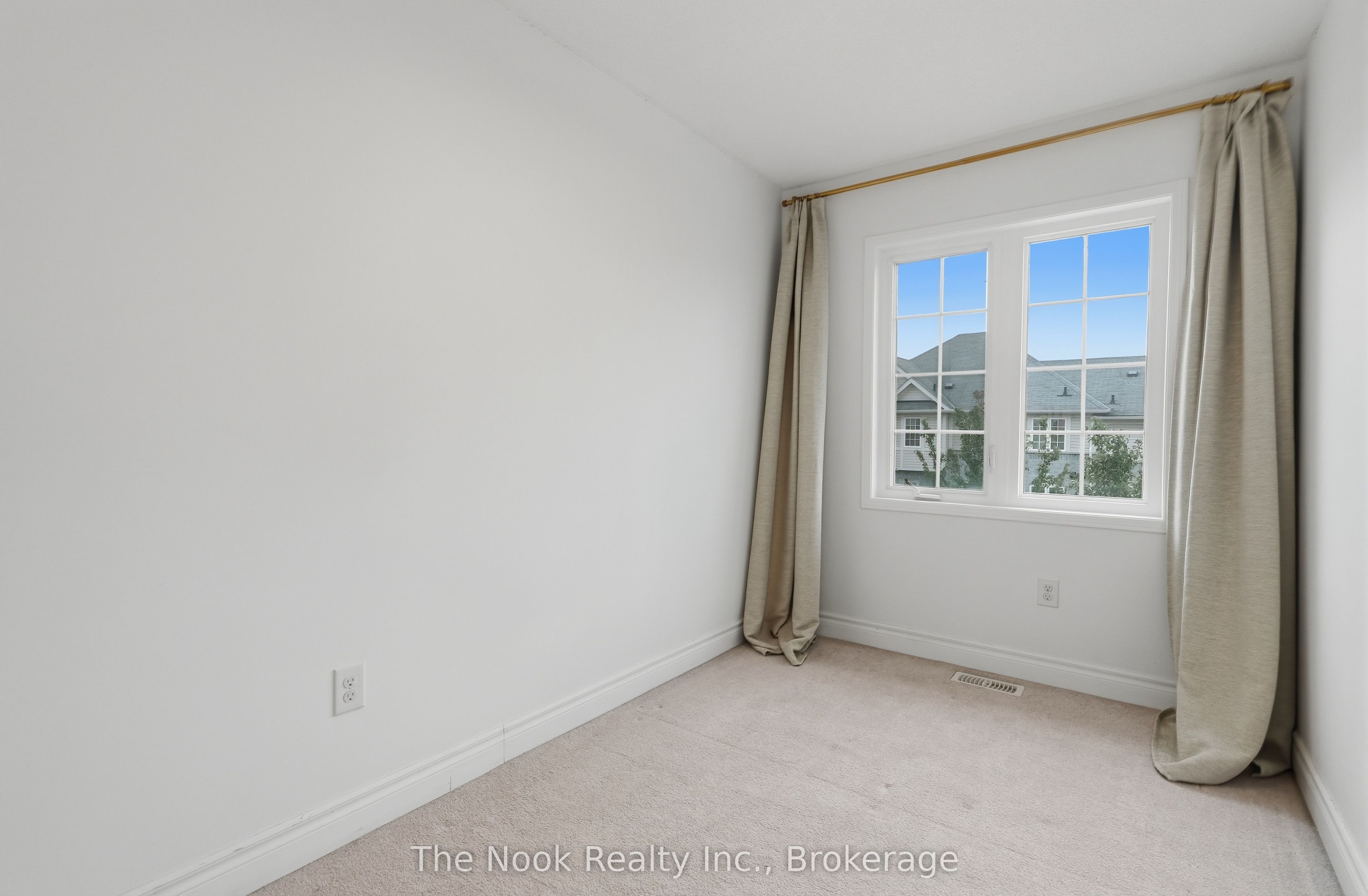 27 Blunden Road Property Photo 29