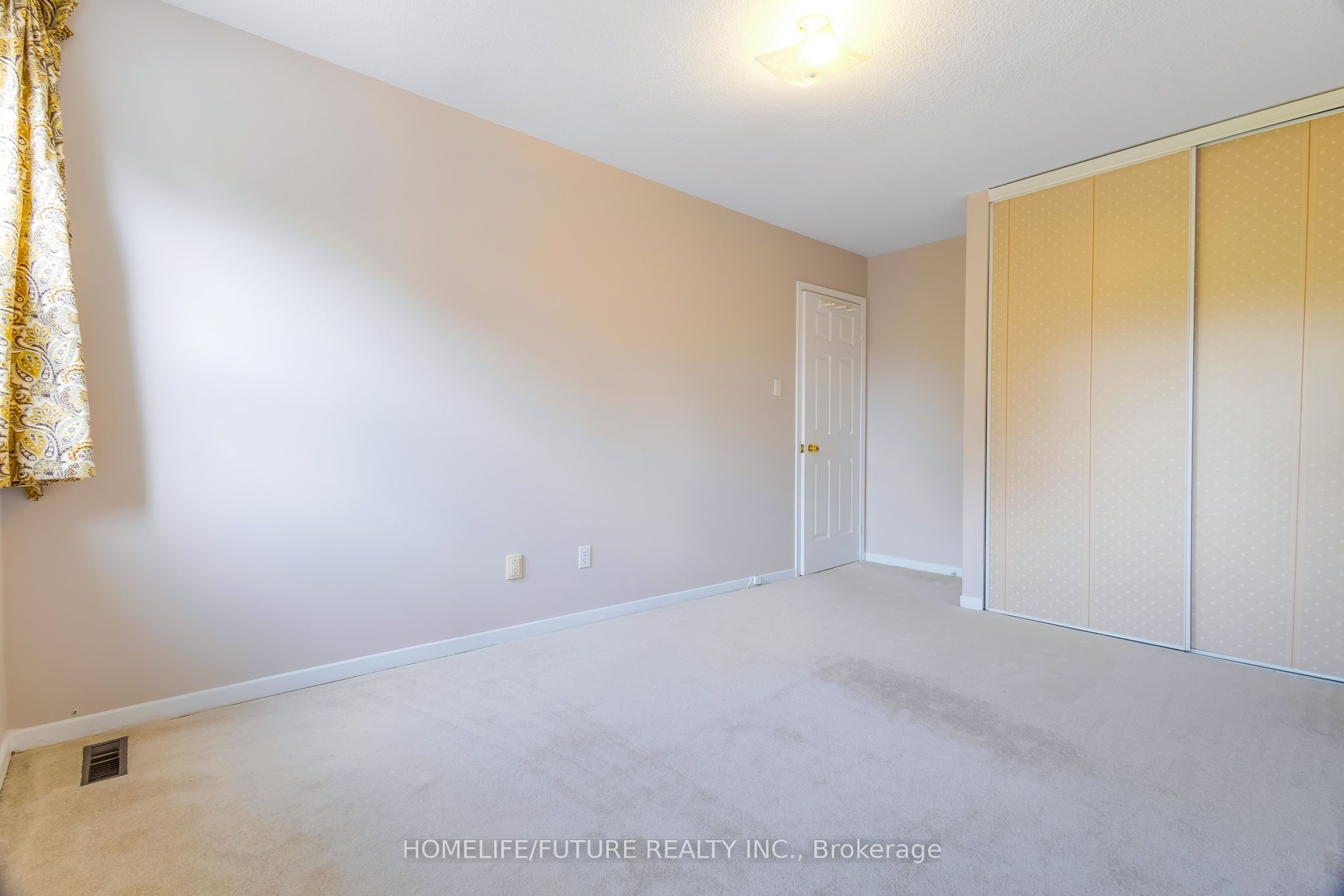 124 Dusay Place 174 Property Photo 17