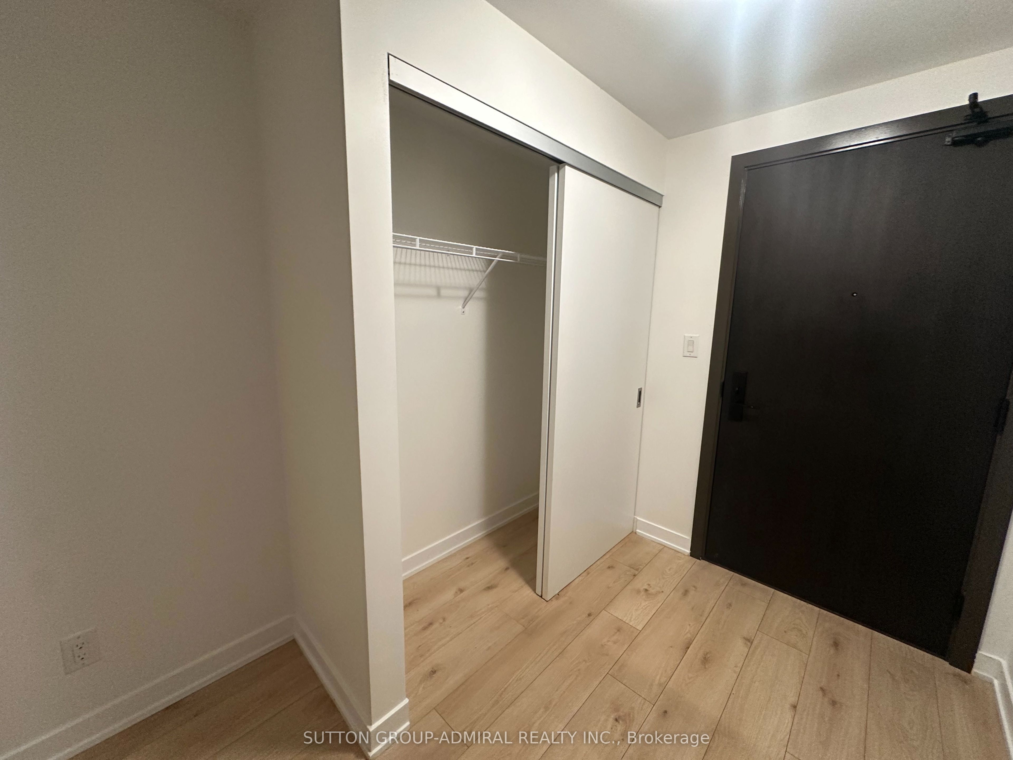 2799 Kingston Road 724 Property Photo 5