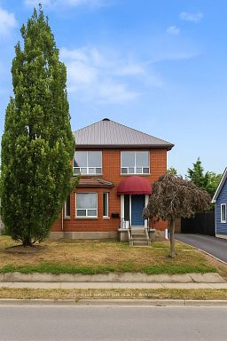 220 Bloor Street W Main Property Photo 1