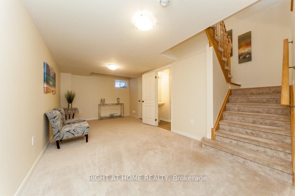 37 Comfort Way Property Photo 3