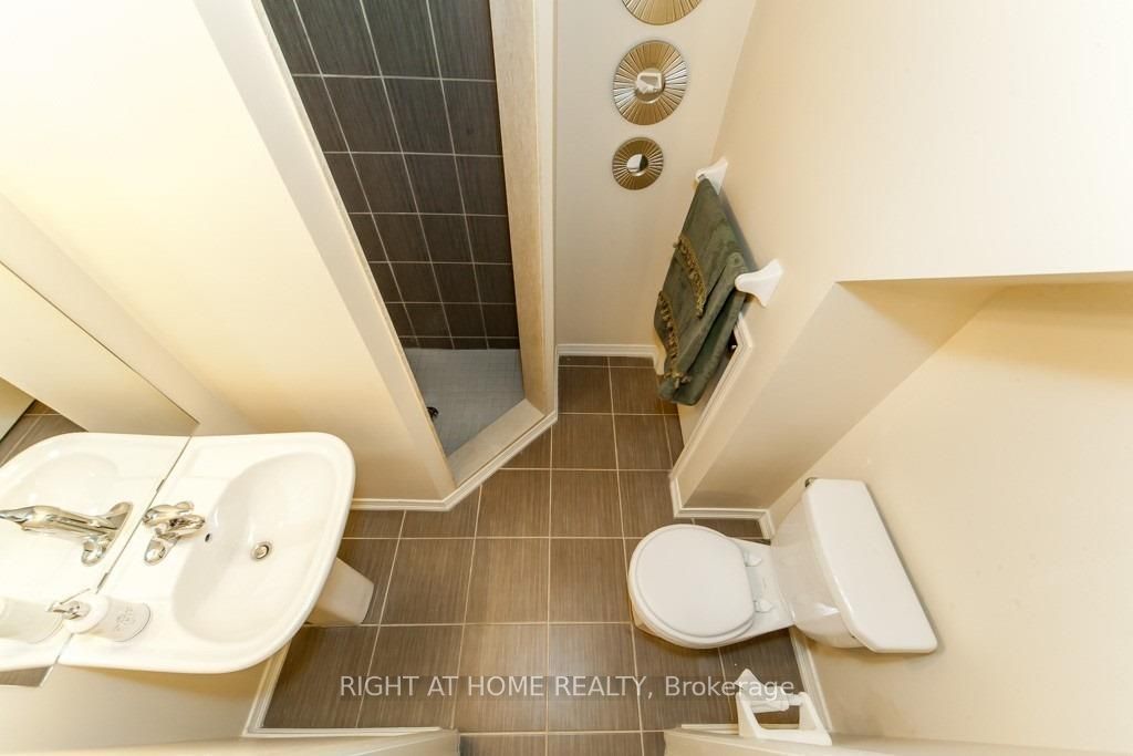 37 Comfort Way Property Photo 4