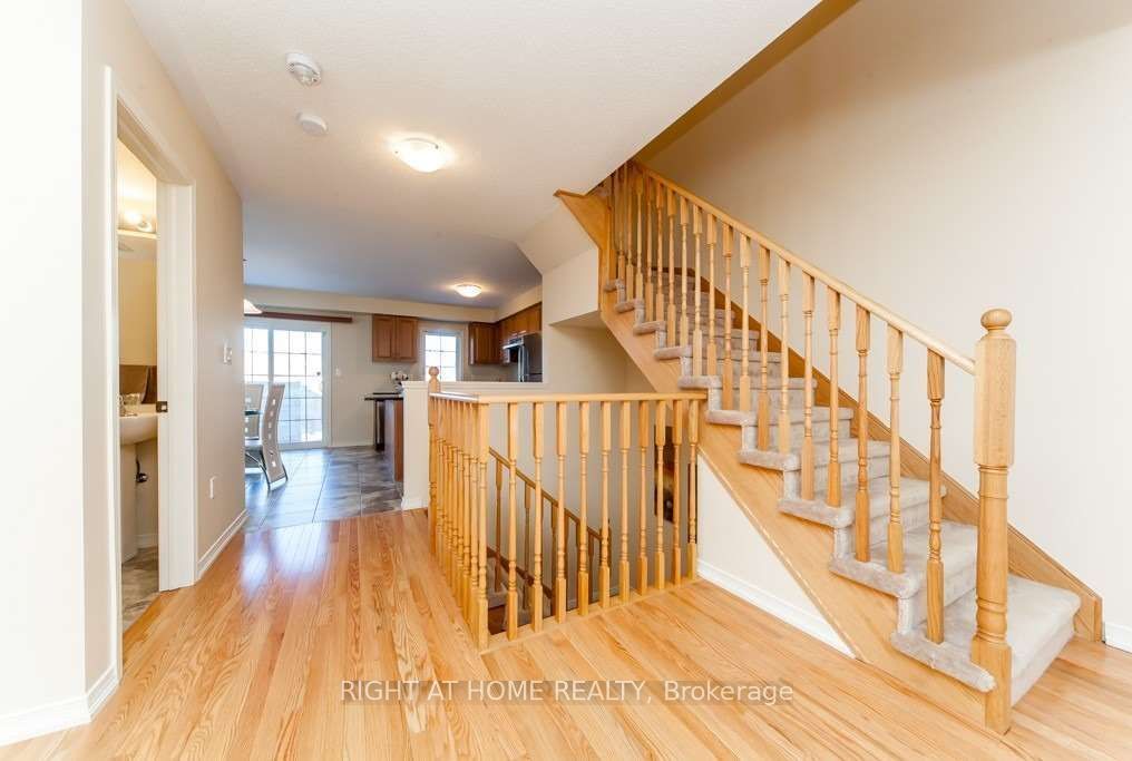 37 Comfort Way Property Photo 5