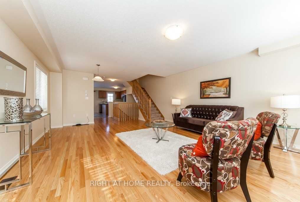37 Comfort Way Property Photo 7