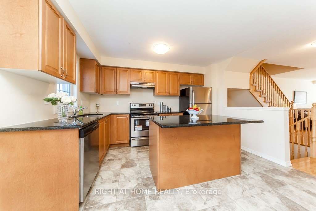 37 Comfort Way Property Photo 10