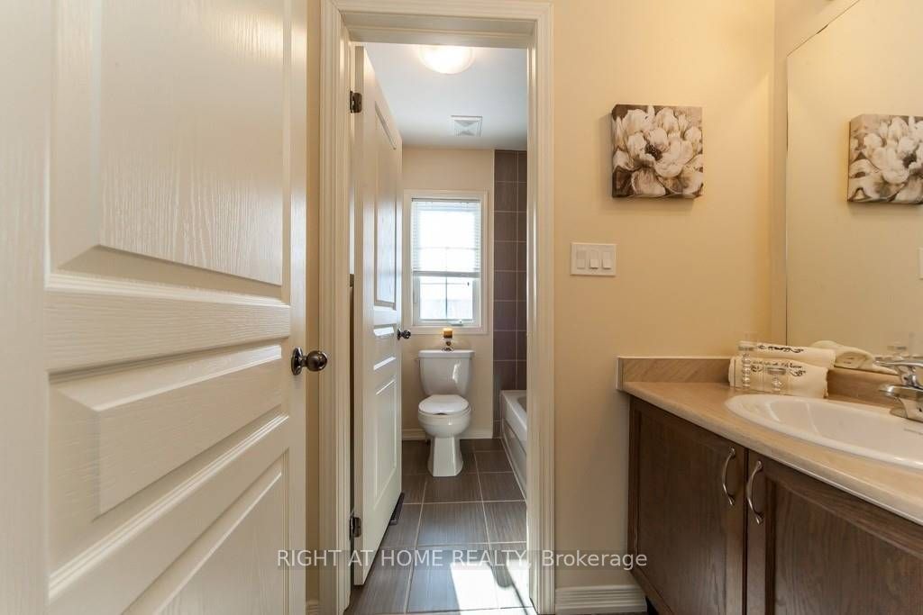 37 Comfort Way Property Photo 17