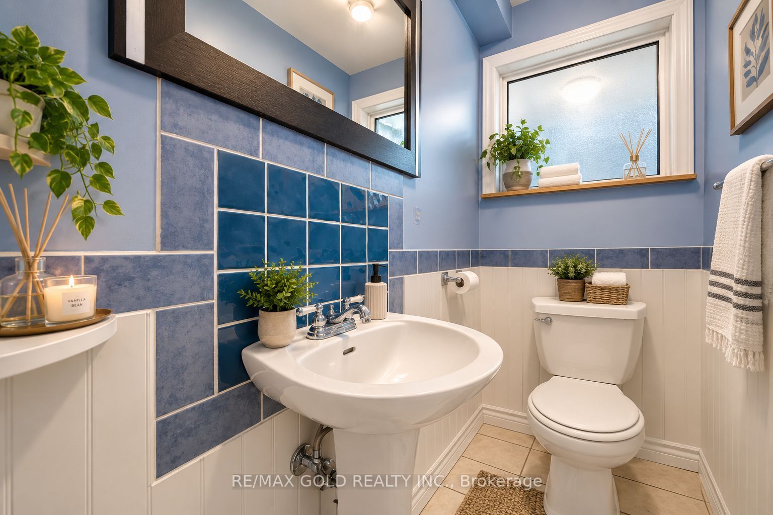 784 Douglas Street Property Photo 20