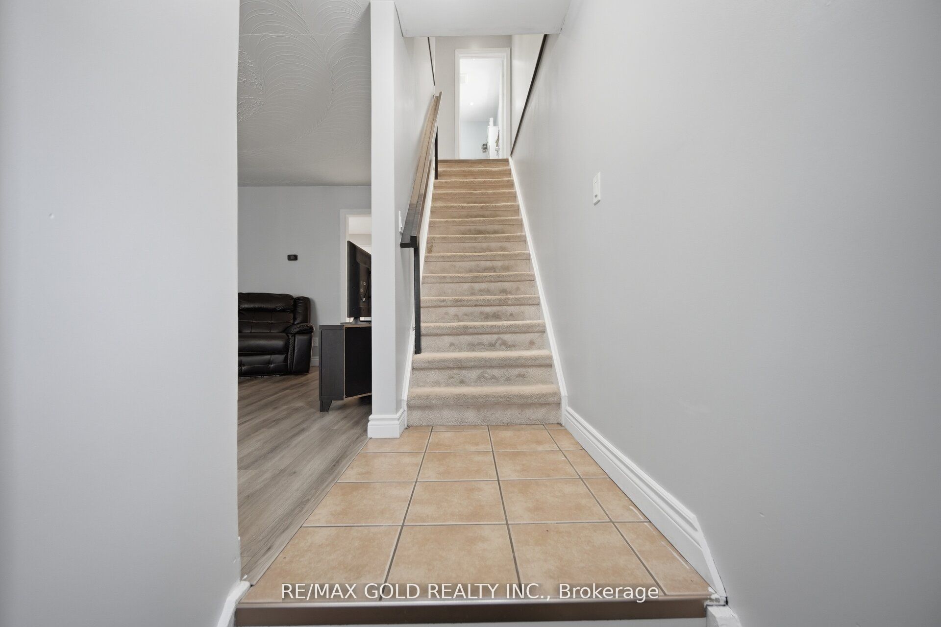 784 Douglas Street Property Photo 22