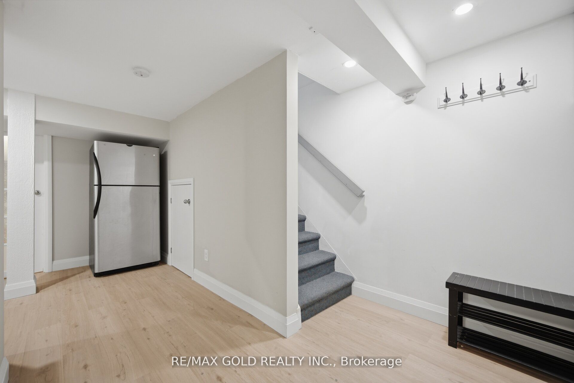 784 Douglas Street Property Photo 27