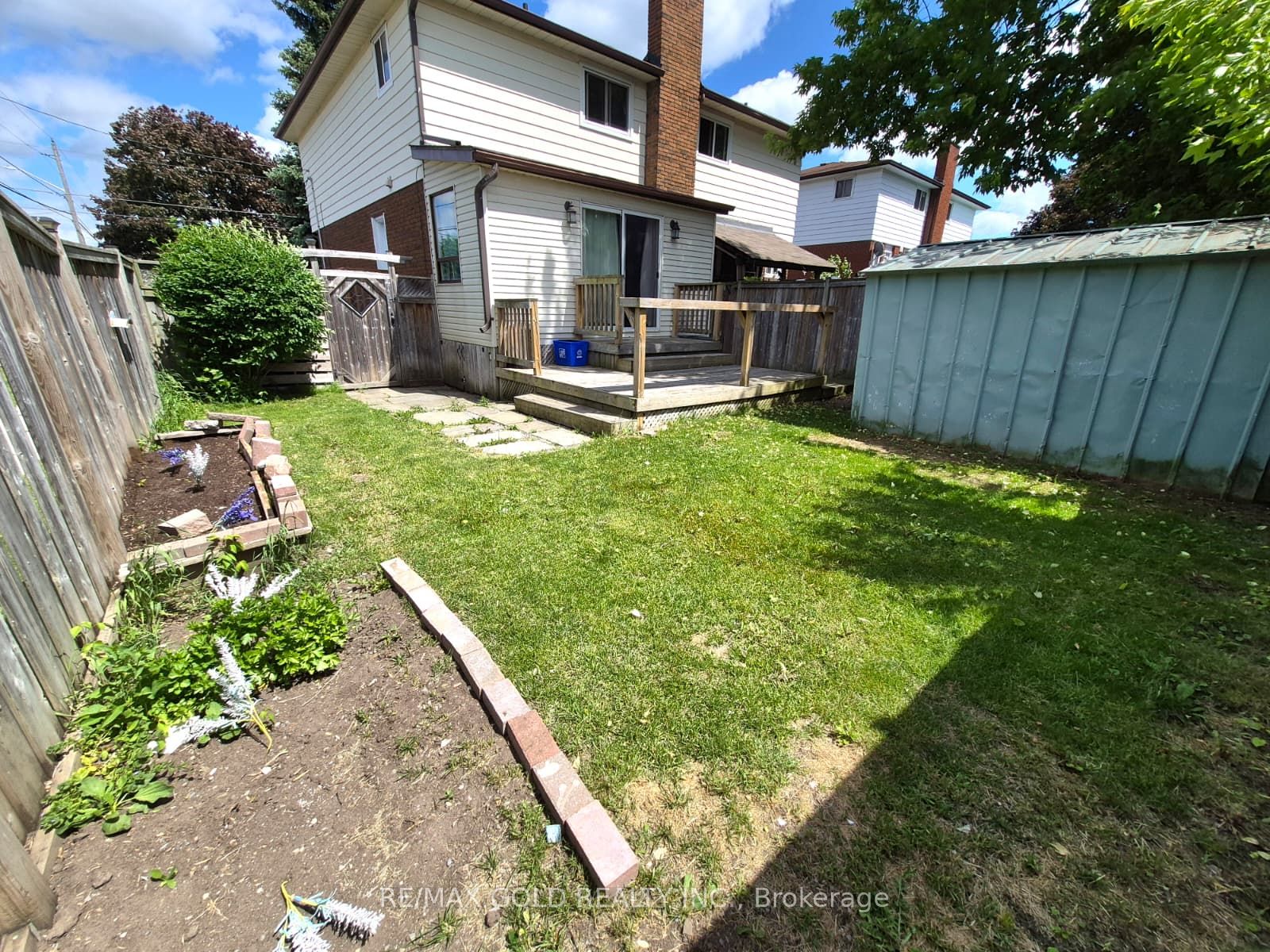 784 Douglas Street Property Photo 38