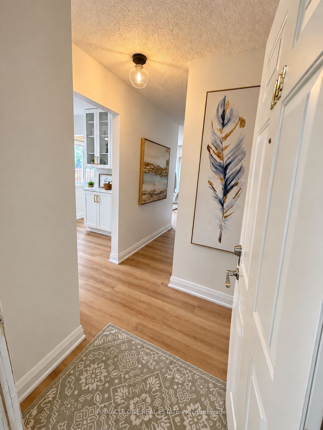 1010 Glen Street 144 Property Photo 5