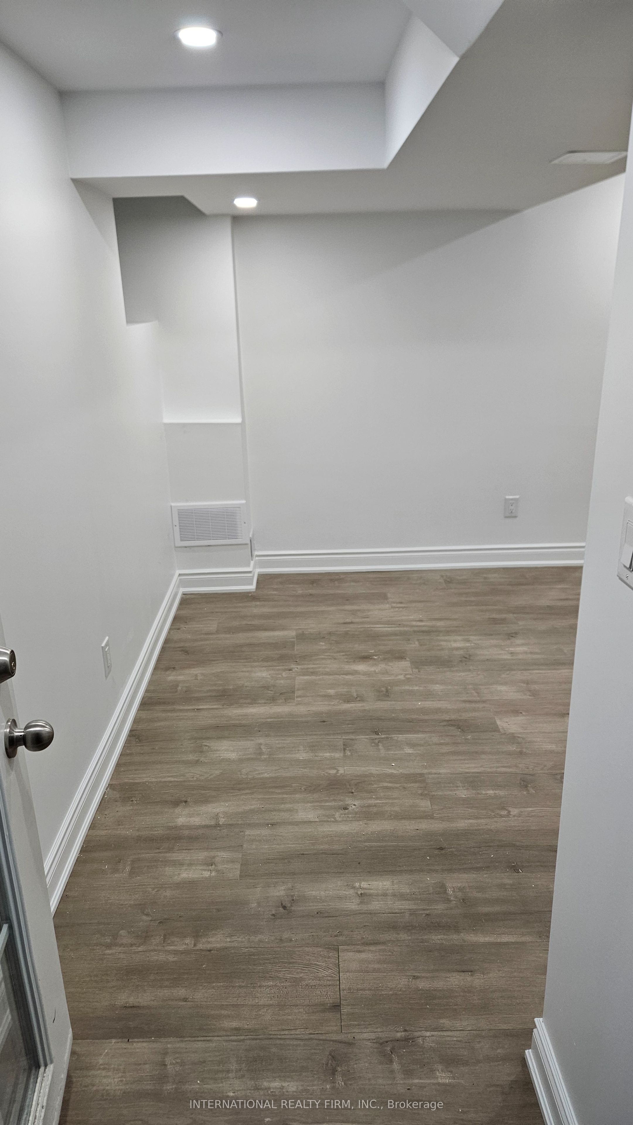 17A Skelton Crescent Bsmnt Property Photo 1