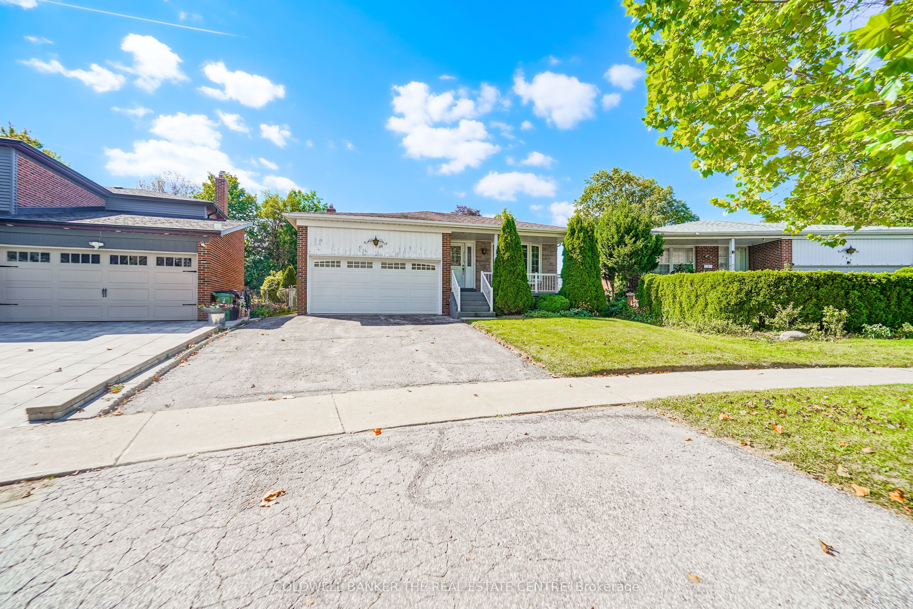 111 Briarscross Boulevard Property Photo 2