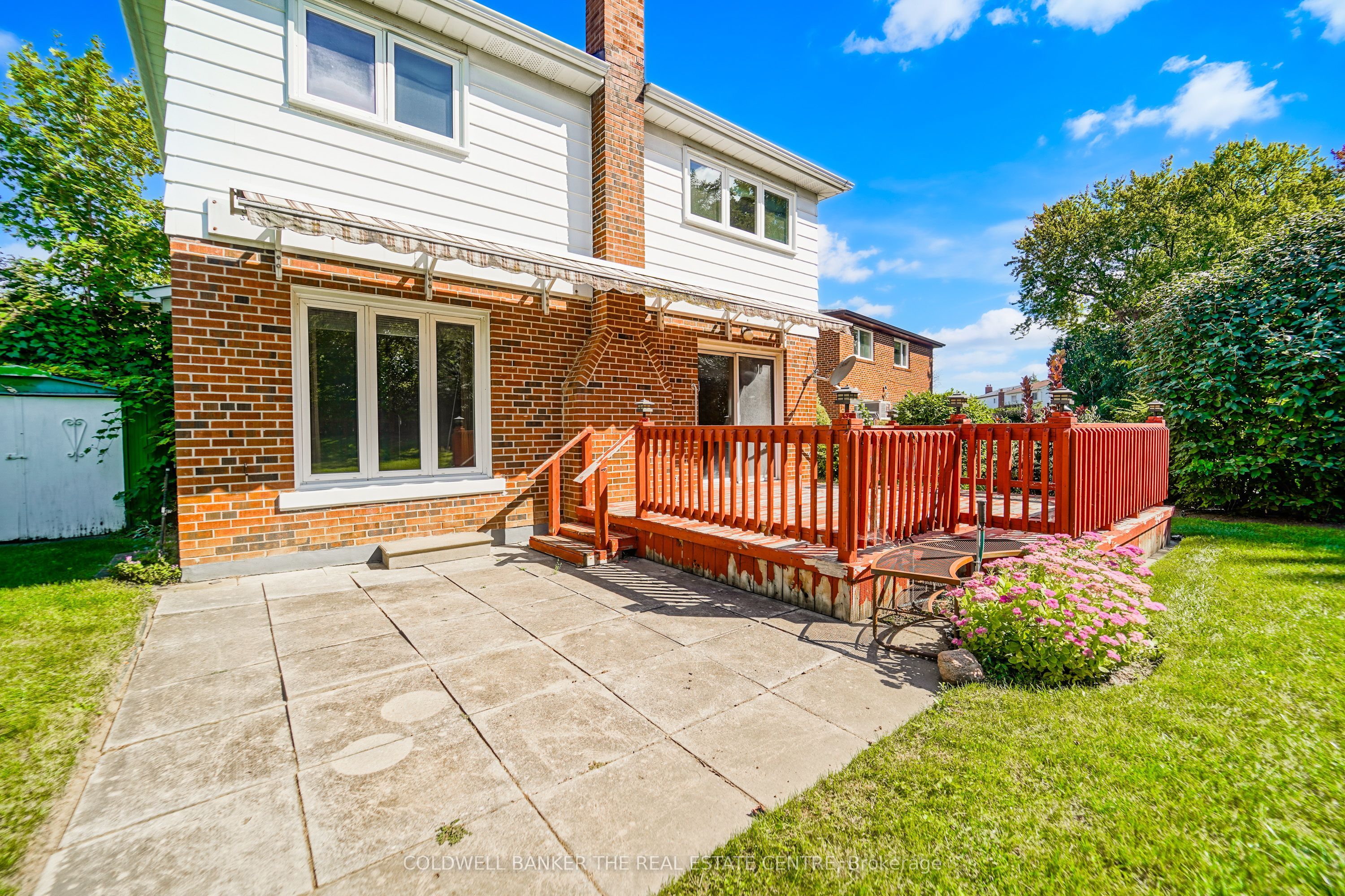 111 Briarscross Boulevard Property Photo 14