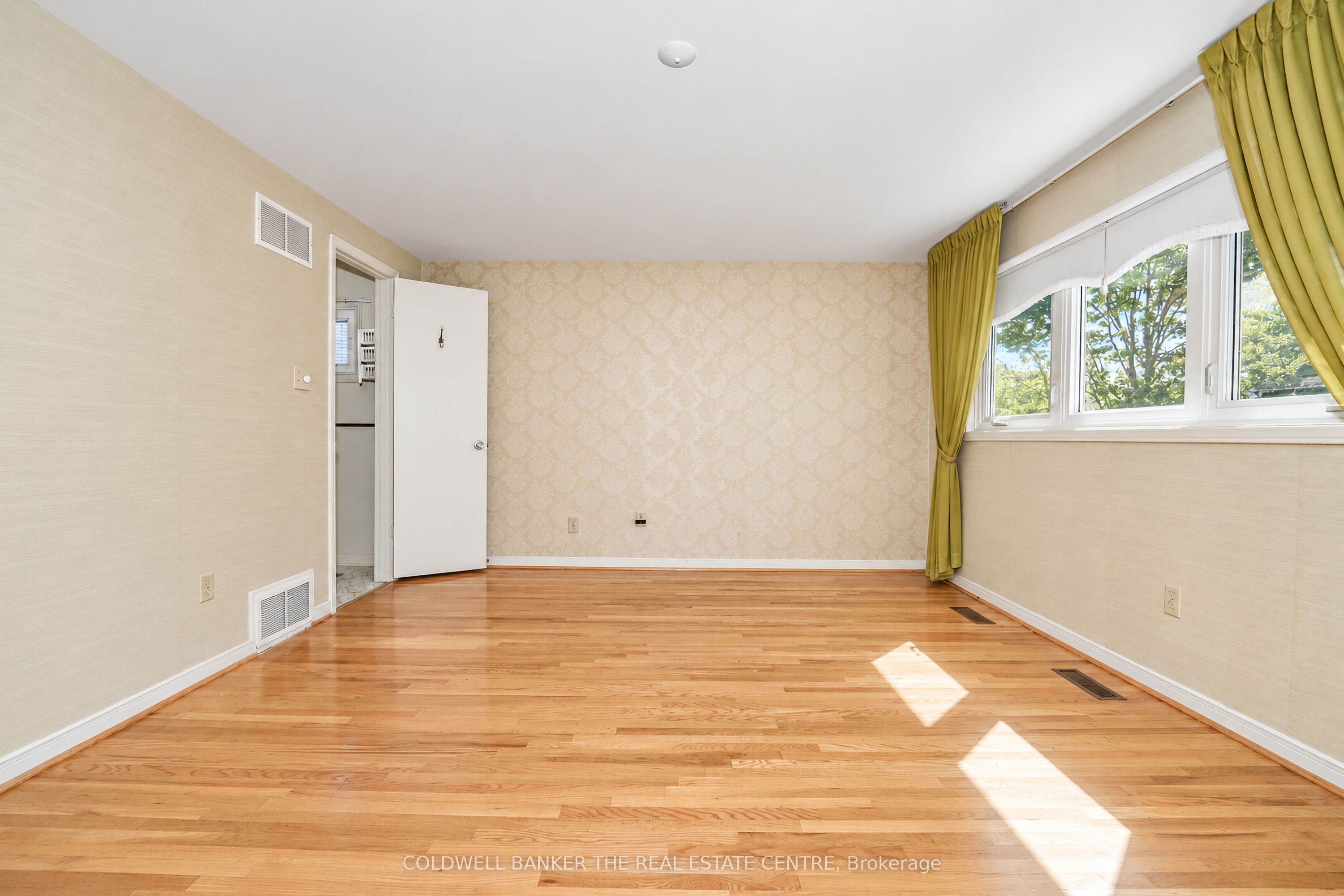 111 Briarscross Boulevard Property Photo 23