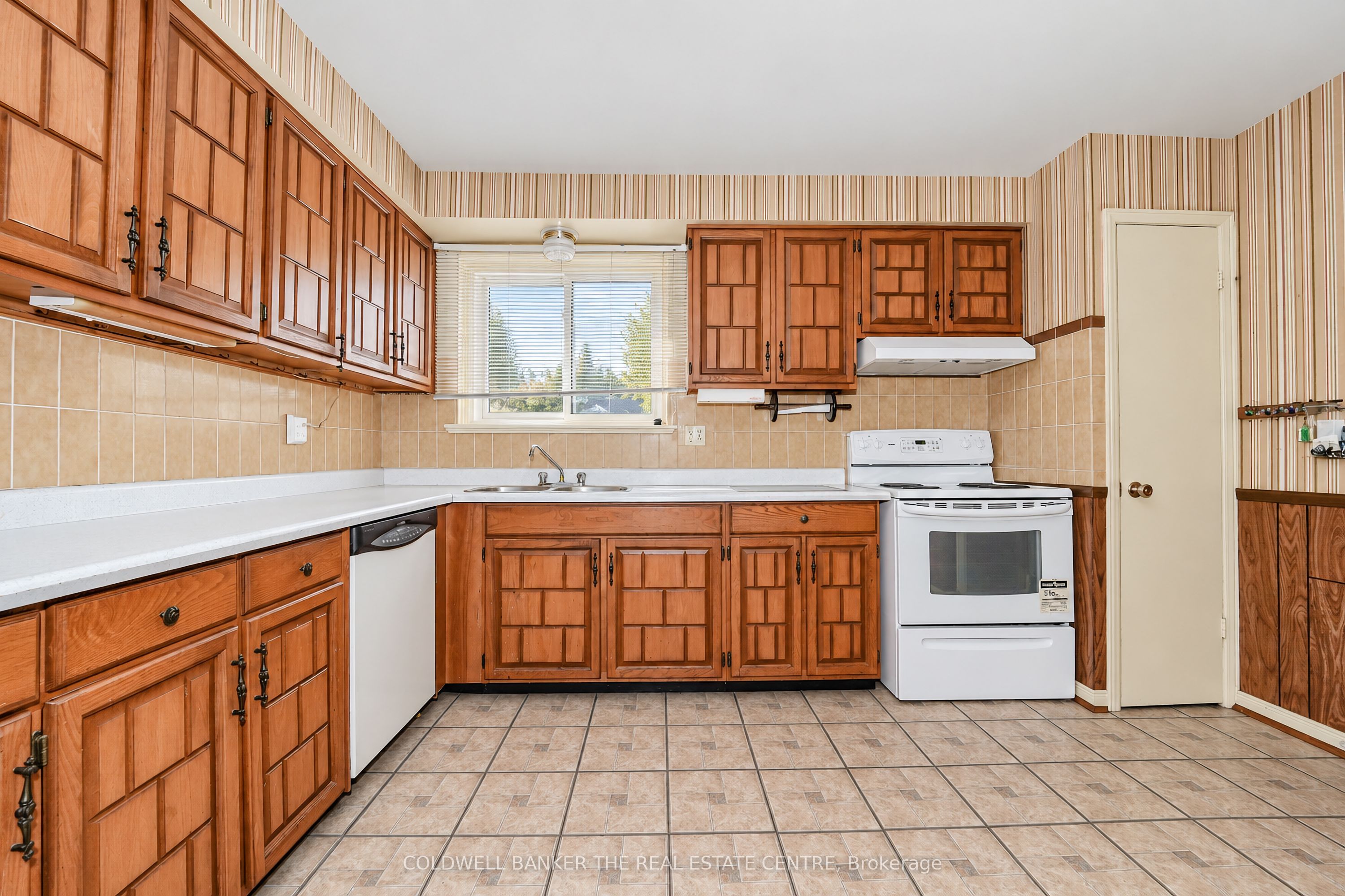 111 Briarscross Boulevard Property Photo 31